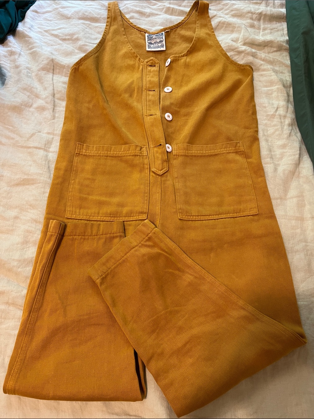 Jungmaven gold jumper size medium